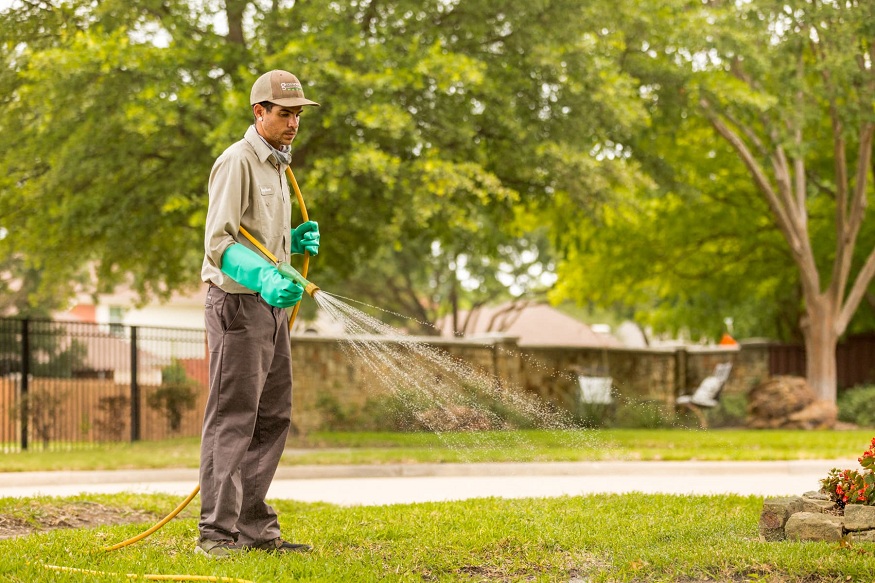 liquid lawn aeration